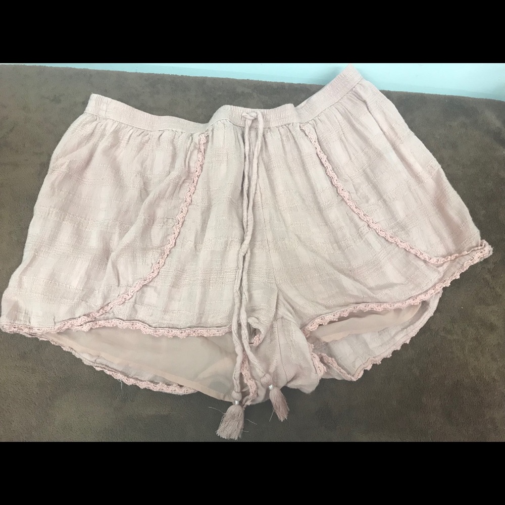 American eagle blush lined drawstring short